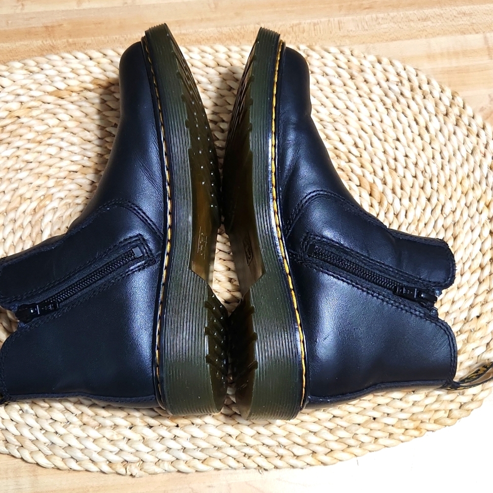 DOC MARTINS. - Picture 8 of 11